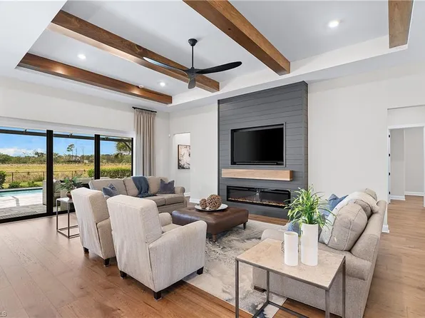 20589 Napa LOOP, ESTERO, FL 33928