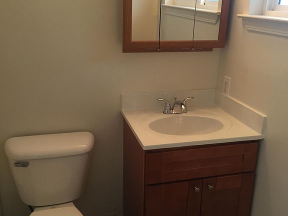 5th image of 616 Morse Ave APT 38