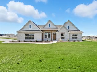 352 Sanger Dr, Springtown, TX 76082