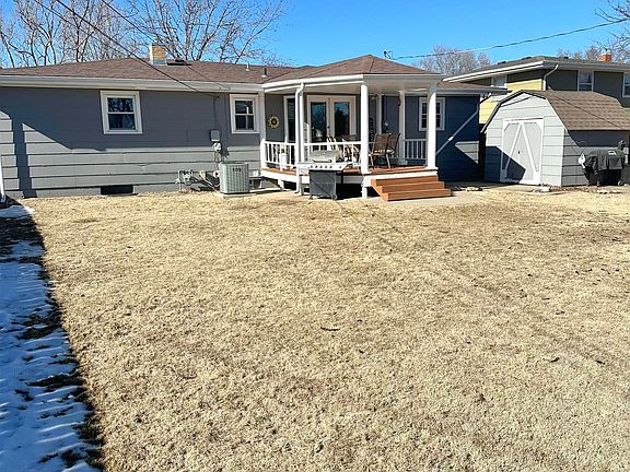 3rd image of 2718 Willow St