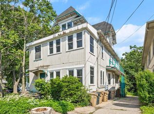 1049 E Johnson St, Madison, WI 53703