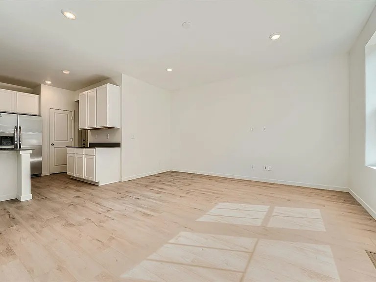 9043 Winding Glen Ln — Photo 10