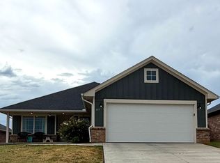 489 Hardesty Dr, Shawnee, OK 74804