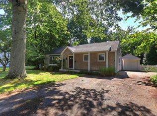 915 Holland Hill Rd, Fairfield, CT 06824