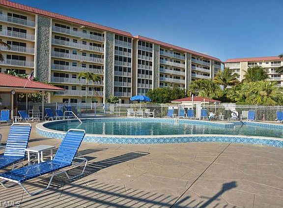 2nd image of 25730 Hickory Blvd APT 332C