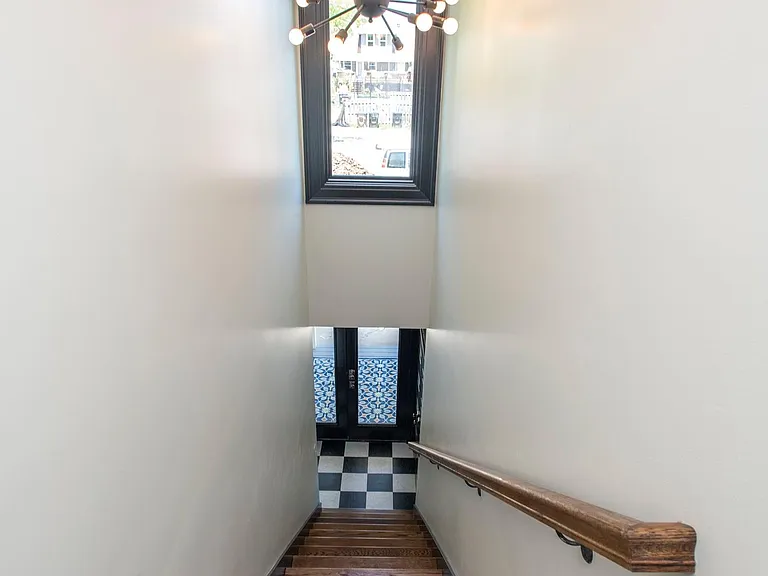 1208 Elmwood Ave — Photo 28