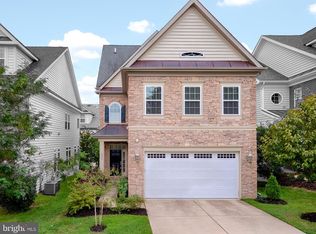 6046 Masondale Rd, Alexandria, VA 22315