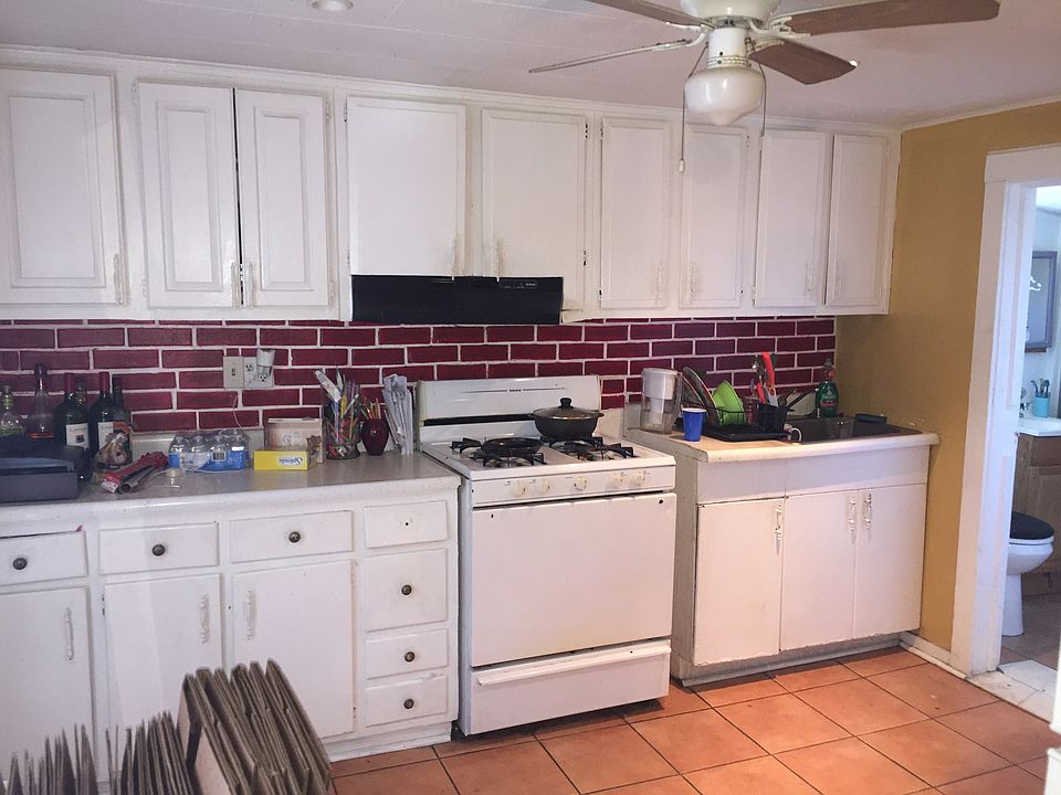 1st image of 492 Benedict Ave