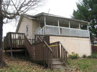 113 Brookside School Ln, Kingsport, TN 37660