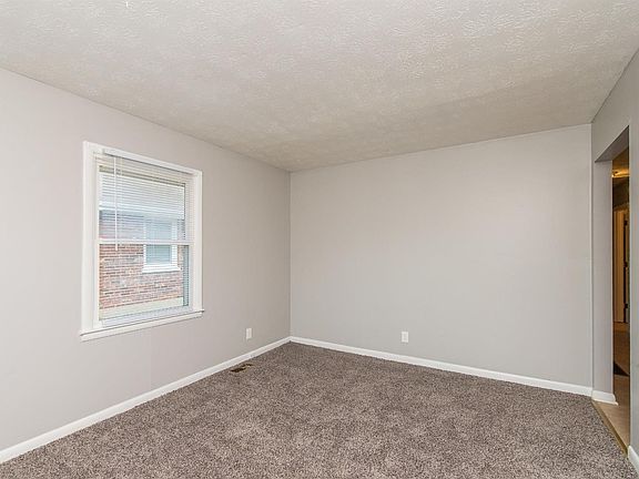 4th image of 1465 Huntsville Dr #A