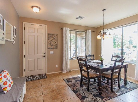 2nd image of 4073 E Cherry Hills Dr