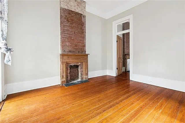 4518 Laurel St — Photo 4