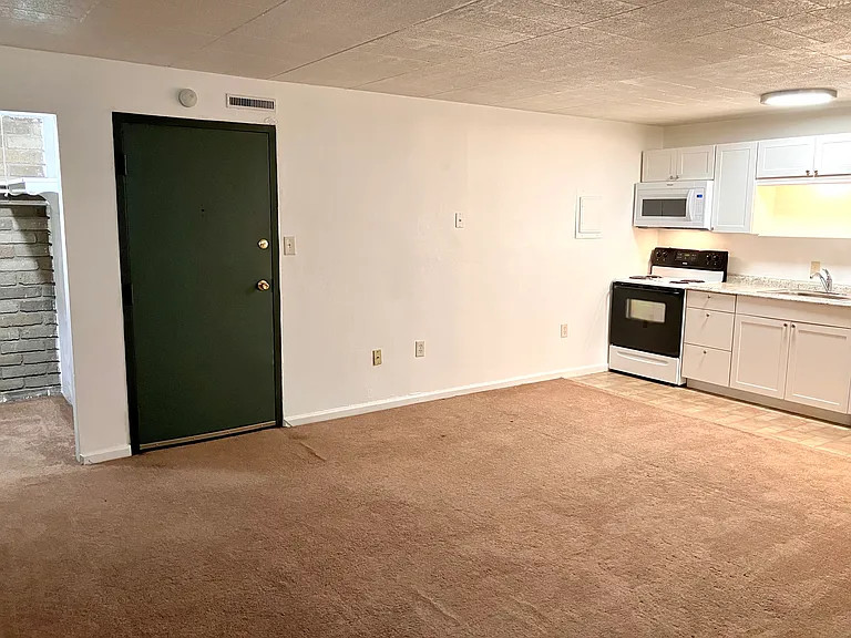 61 Colonial Manor Rd #E1 — Photo 7