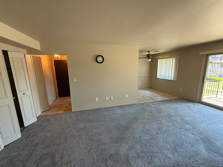 439 Riviera Dr — Photo 10