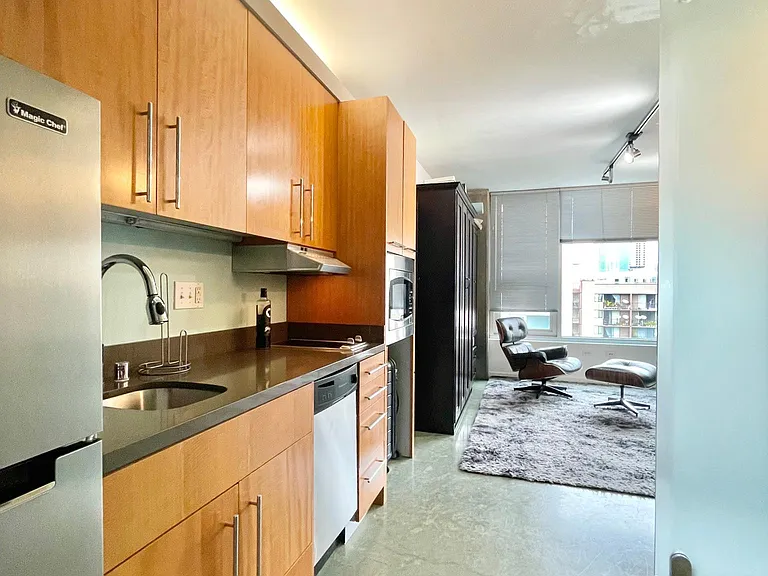 766 Harrison St #811 — Photo 1