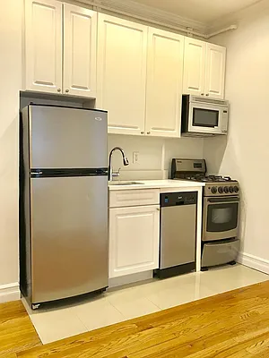 Rented by Sky Management | media 53