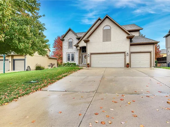 21617 W 99th Ter, Lenexa, KS 66220