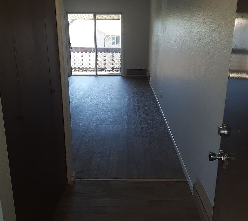 1st image of 31 Larkspur Dr #C
