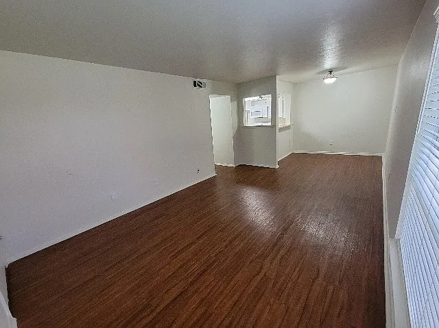 A Private Apt & Townhouse Community — Photo 71