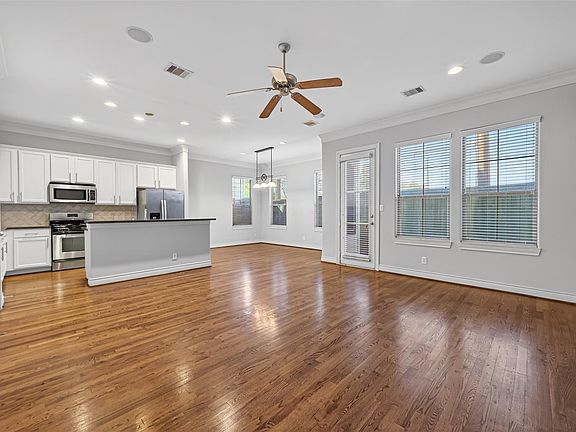 3rd image of 1105 Wagner St