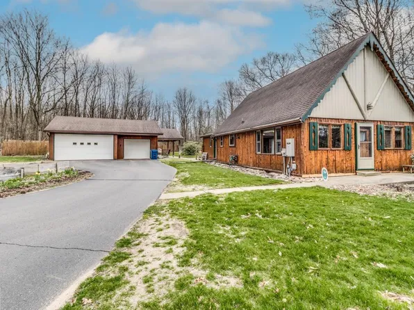 7726 Anway Dr, Battle Creek, MI 49014