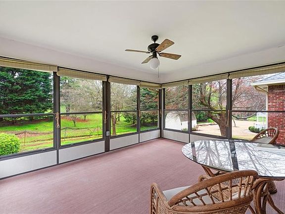 3rd image of 355 Saddle Lake Dr