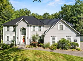 6 Kashmir Dr, Salem, NH 03079