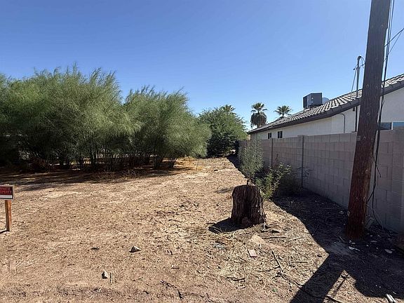 5th image of 2250 E 14th Pl