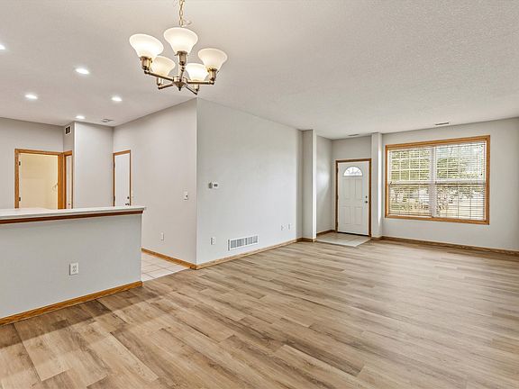 4th image of 3906 NE Rosewood Ln #3906