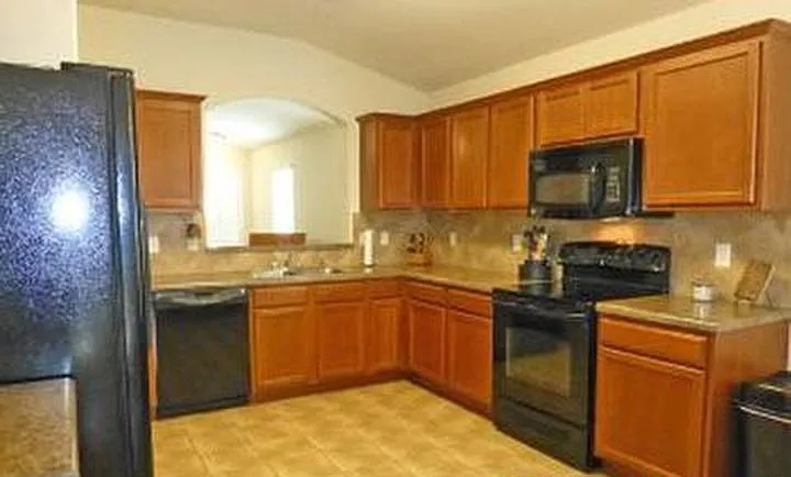 4600 Honeystreet Bridge Ln — Photo 3
