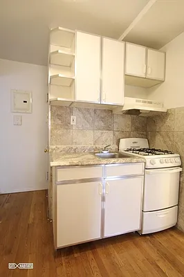 Rented by Citi Habitats | media 8