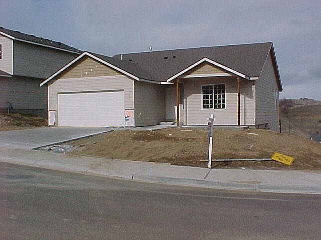 1st image of 1701 W Naches Ave Lot 43