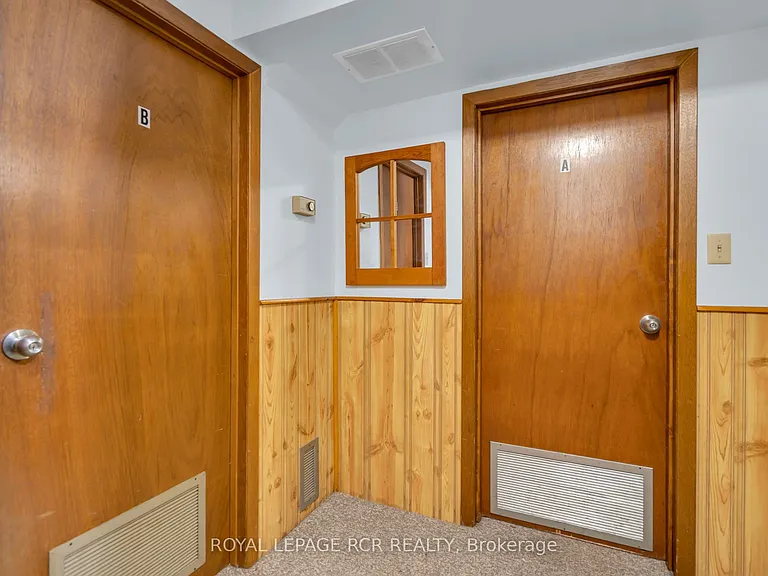 126 Nelson St W #A — Photo 10