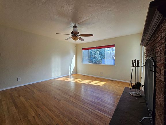 5th image of 102 La Placita Cir