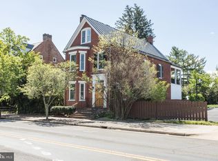 221 W Boscawen St, Winchester, VA 22601