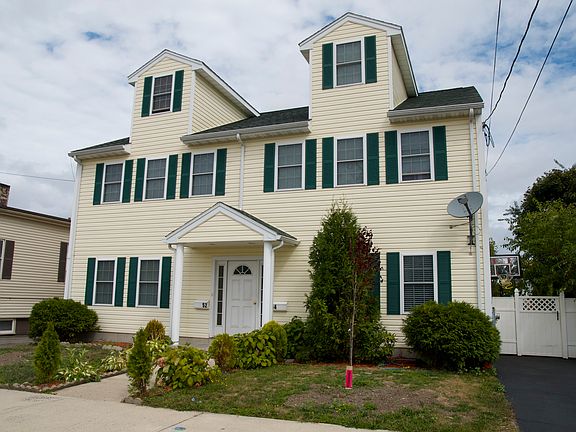 2nd image of 54 Hutchinson St