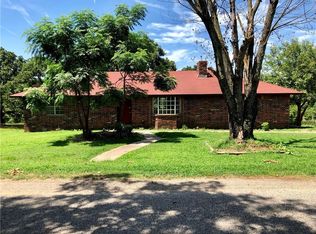 831 Oklahoma Ave, Arkoma, OK 74901