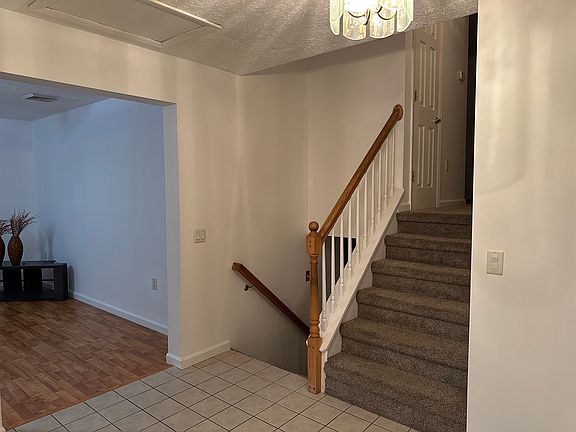 2nd image of 51 Canterbury Dr