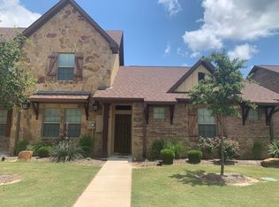 111 Kimber Ln, College Station, TX 77845