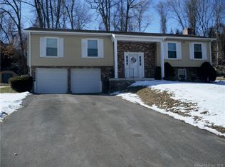 129 Brewster Rd, Windsor, CT 06095