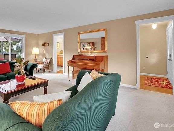 3rd image of 21414 2nd Avenue SE