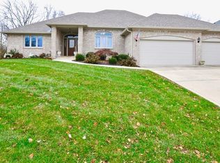 3577 Sugar Maple Ct, Greenwood, IN 46142