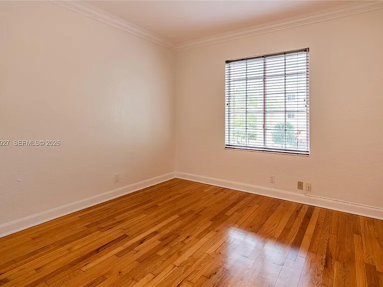 15 Madeira Ave #9 — Photo 9