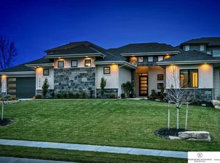 1915 S 214th Ave, Elkhorn, NE 68022