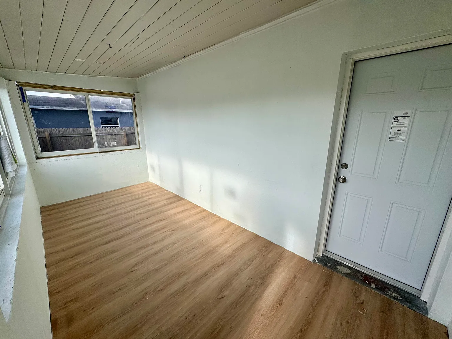 1 bed, 1.0 bath, 701 sqft, $1,600 — Photo 2