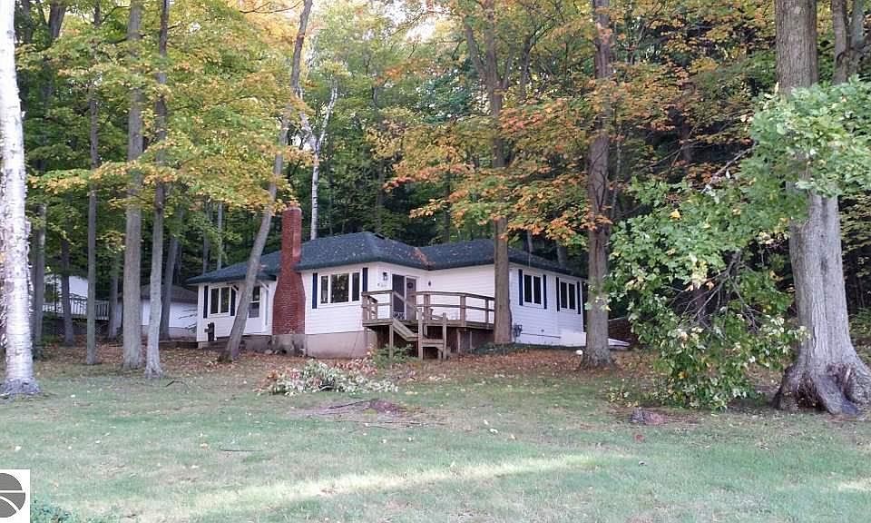 1st image of 5432 Crystal Dr