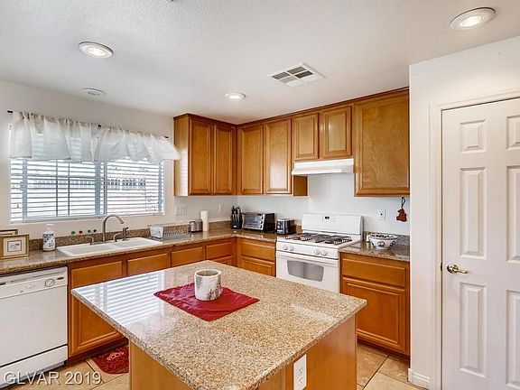 4th image of 1134 Paradise Desert Ave