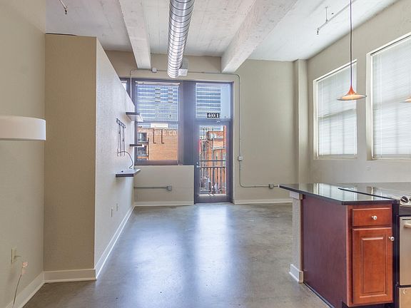 3rd image of 1535 Walnut St APT 401