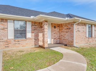 306 E Hunt St, Leonard, TX 75452