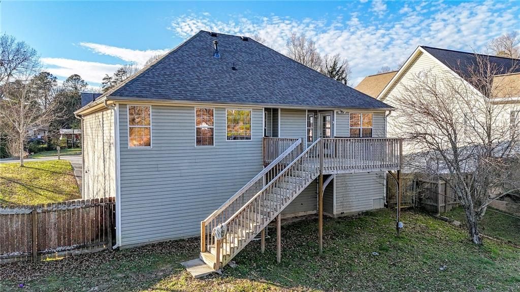 101 Twin Oaks Dr, Calhoun, GA - More